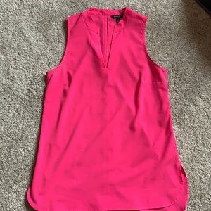 Banana Republic. Pink tank size 4.
